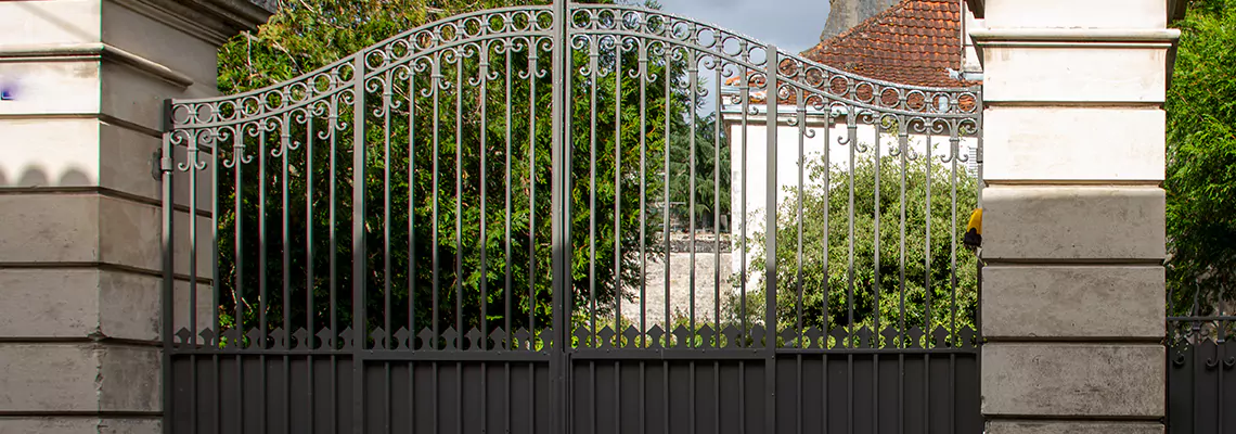 Wooden Swing Gate Repair in Doral, FL