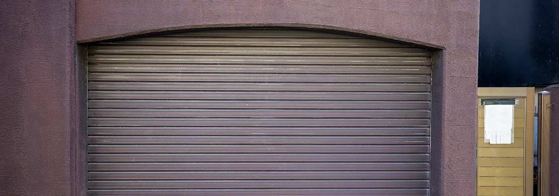 Fallen Garage Door Worn Rollers Replacement in Doral, Florida